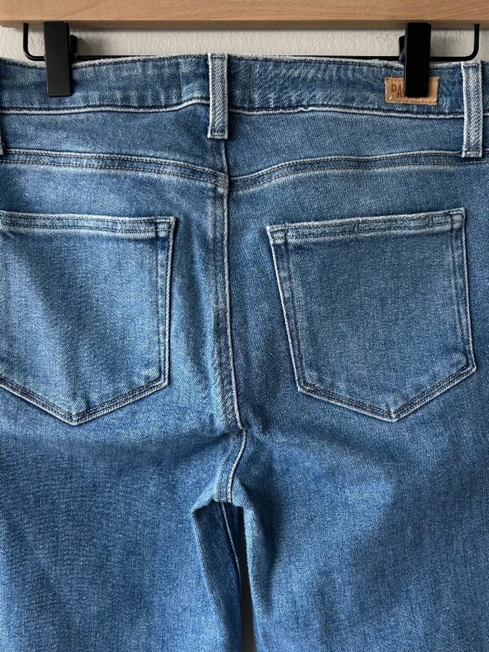 PAIGE Cindy High Rise Straight Jeans Women Size 27 Light Wash Raw Hem - Picture 7 of 12